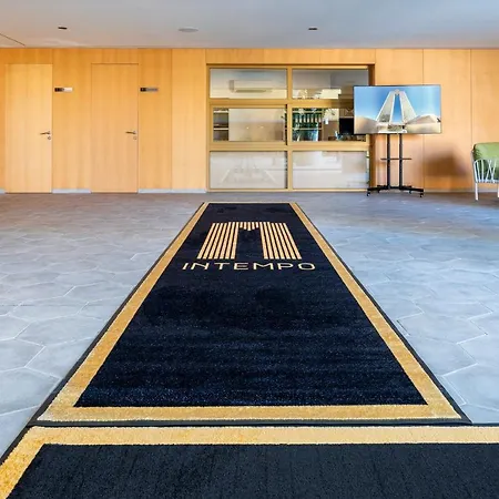 Intempo Sky 165 Apartment *
